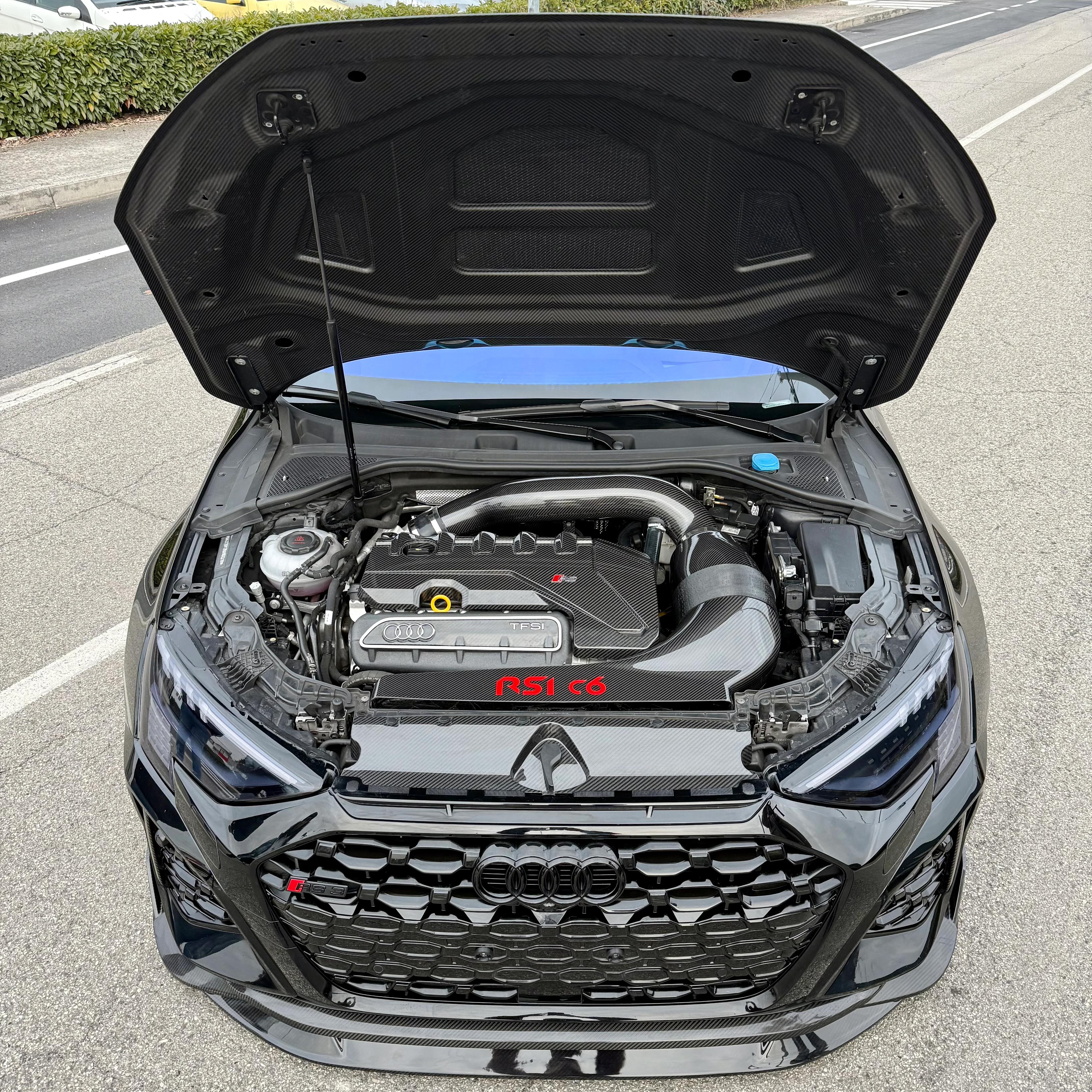 Engine Bay kit in Carbon Fiber - AUDI RS3 8V and 8Y